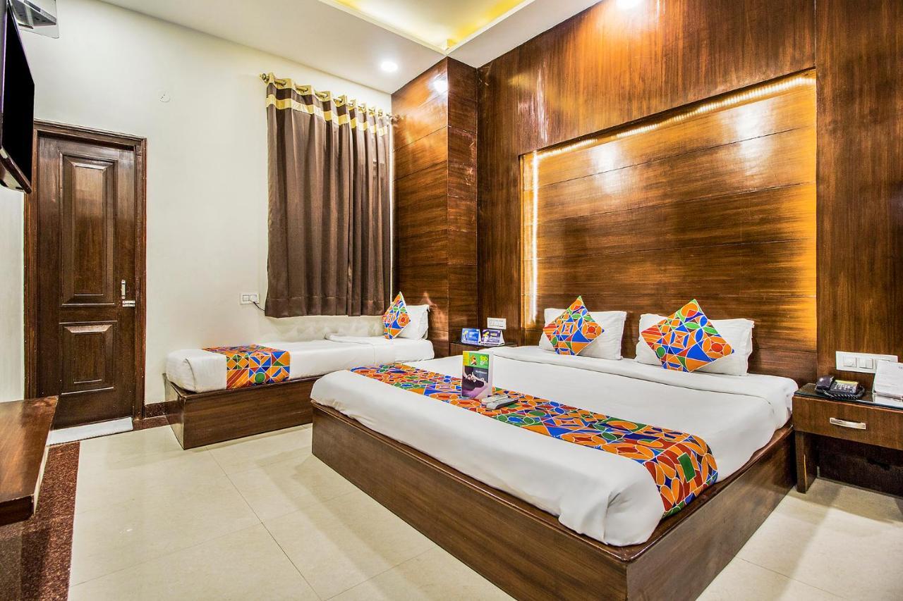 Fabhotel Kk Continental Albert Rd Amritszár Kültér fotó