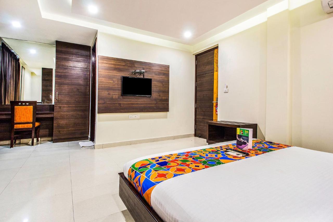 Fabhotel Kk Continental Albert Rd Amritszár Kültér fotó
